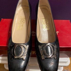 Salvatore Ferragamo Firenze Black Pumps 8.5AA